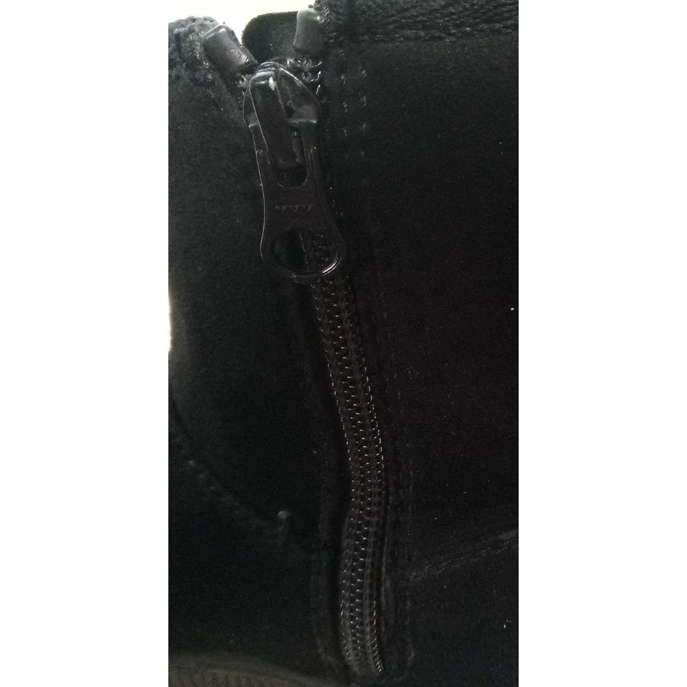 Cat & Jack Girls Black Ankle Boots Side Zip Size 2